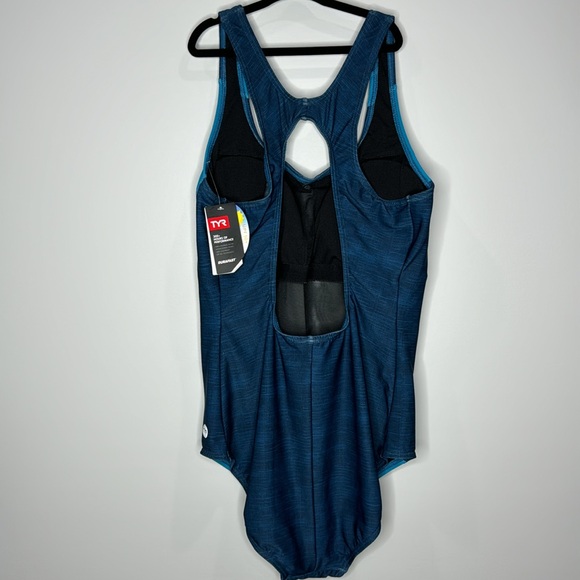 NWT TYR swimsuit one piece - Picture 3 of 4